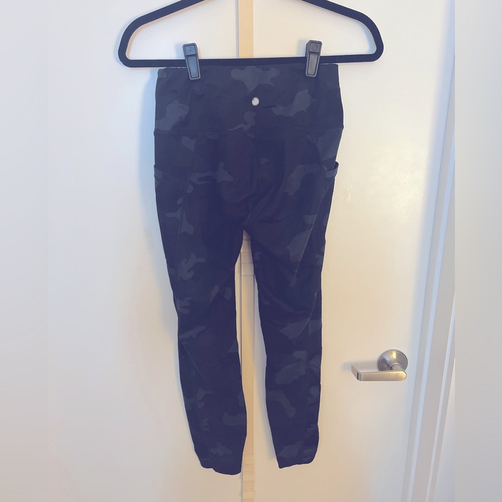 90 Degree By Reflex - Lux
Camo High Rise Leggings
CAMO BLACK